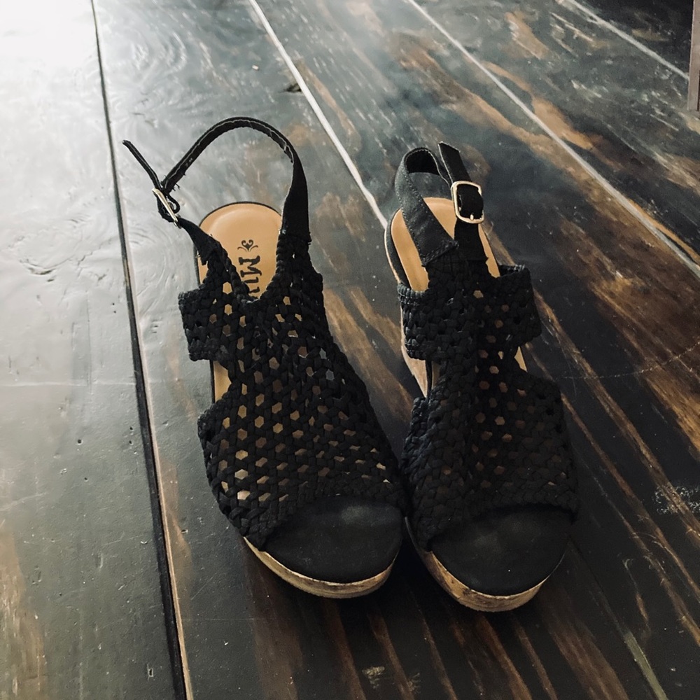 Mudd Black Wedges Size 7